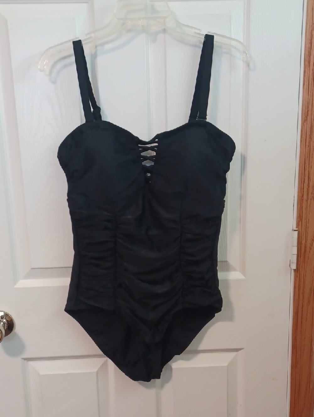 Torrid Front Lace Ruched One Piece Swimsuit Size 0